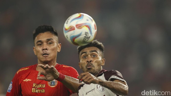 Duel Sengit Persija Vs PSM Berakhir Tanpa Pemenang Tidak ada pemenang dalam pertandingan Liga 1 2023/2024 antara Persija Jakarta kontra PSM Makassar. Laga berakhir imbang 1-1, Senin (3/7/2023).