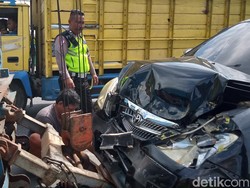 3 Truk dan 1 Mobil Kecelakaan Beruntun di Jalan Jogja-Solo Penggung Klaten