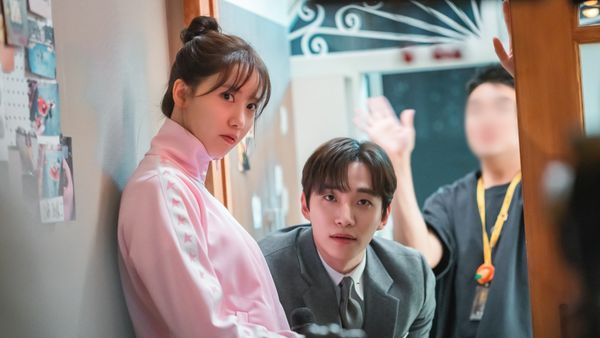 Aksi YoonA-Junho yang Bikin Gemas di King The Land