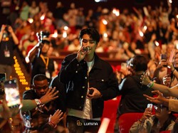 Ekspresi Bahagia Ohm Pawat Bisa Bertemu Lagi dengan Fans Indonesia