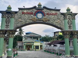 Penampakan Padepokan Sejagadt Tempat Konten Wanita Jadi Imam Salat Dibuat Penampakan Padepokan Sejagadt Tempat Konten Wanita Jadi Imam Salat Dibuat