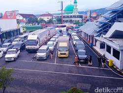 Kapal Sandar Butuh 2 Jam Dampak Dermaga Ponton di Ketapang Tak Beroperasi