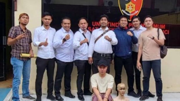 Popo Barbie ditangkap