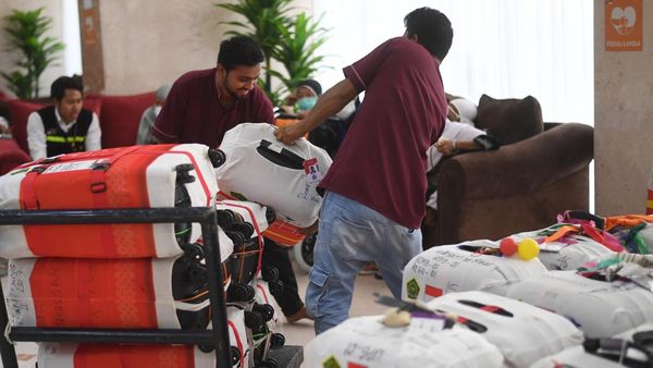 Potret Persiapan Kepulangan Jemaah Haji RI Kloter Pertama