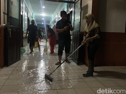 Tolong! RSUD di Sulsel Ini Kebanjiran dan Air Masuk sampai Ruang Pasien