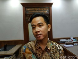 Gibran Ungkap Alasan Absen di Kirab Malam 1 Suro Keraton Solo