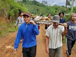 Ketua DPRD Kepahiang Soal Jalan Rusak hingga Warga Sakit Digotong