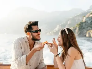 Kabar Kandasnya Asmara Wulan Guritno dan Sabda Ahessa