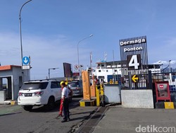 ASDP Buka Dermaga Ponton Sisi Ketapang untuk Kurangi Penumpukan Kendaraan