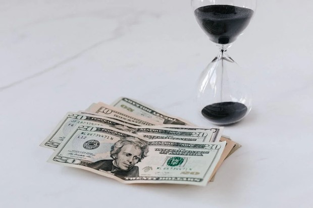 dolar Amerika Serikat/Foto: pexels.com/Karolina Grabowska Sejarah dolar Amerika Serikat