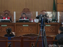 Hakim Peringatkan Amanda Tak Bohong soal Sakit di Sidang Mario Dandy