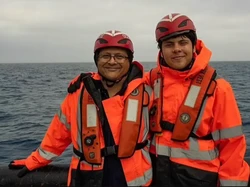 Momen Haru Terakhir Ayah-Anak Sebelum Kapal Selam Titan Meledak