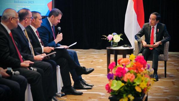 Gaya Jokowi Saat Kopi Darat dengan Bos-bos Perusahaan Besar Australia