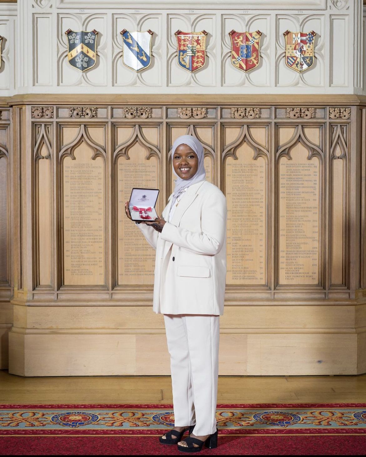 Hijabers Jawahir Roble meraih MBE Awards.