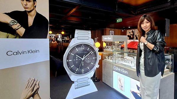 Industri Jam Tangan Mewah Ini Keluaran CK