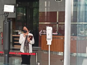 KPK Kembali Periksa Istri Rafael Alun Trisambodo Terkait Gratifikasi-TPPU KPK Kembali Periksa Istri Rafael Alun Trisambodo Terkait Gratifikasi-TPPU