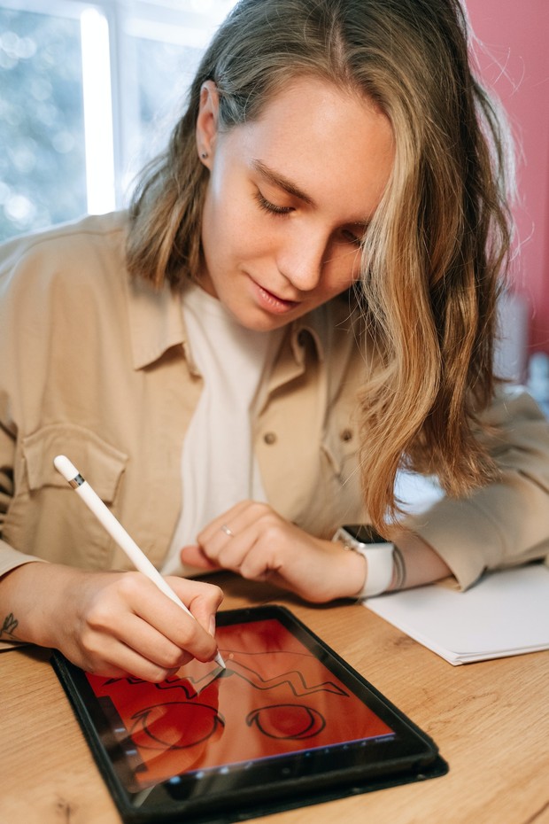 Jurusan pemasaran atau marketing dinilai bikin lulusannya cepat dapat kerja/Foto: Pexels/Ivan Samkov