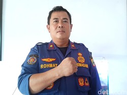 Tak Hanya Berjibaku Melawan Api, Damkar Karawang Juga Punya Tugas Lain