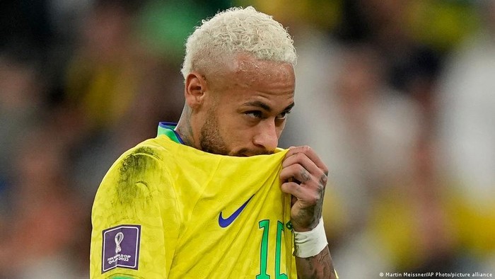 Langgar Aturan Lingkungan, Bintang Sepakbola Brasil Neymar Didenda Jutaan Dolar