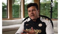 Fans Tottenham jangan panas ya. Teks di meme ini cuma editan saja (Internet)