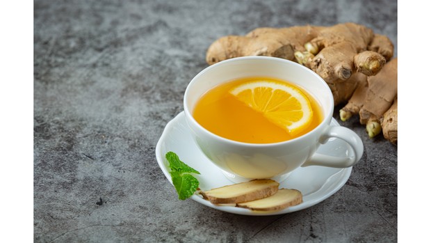 Mengenal cara alami dalam meredakan sakit perut/freepik/jcomp Ilustrasi teh jahe.
