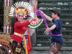 Mengenal Tari Joged Bumbung: Sejarah, Makna, Properti, Pola Lantai, Keunikan