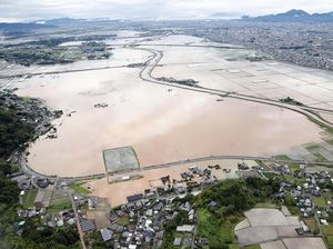 Penampakan Banjir Rendam Jepang Penampakan Banjir Rendam Jepang