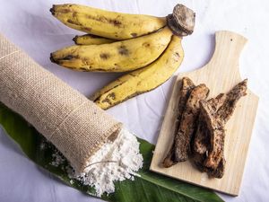 Buruh Pabrik Banting Setir Jual Sale Pisang, Kini Kantongi Rp 20 Juta/Bulan Buruh Pabrik Banting Setir Jual Sale Pisang, Kini Kantongi Rp 20 Juta/Bulan
