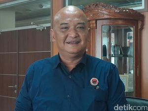 F-PDIP Desak Walkot Rico Tegas soal Carut Marut Parkir Bikin Konflik di Medan F-PDIP Desak Walkot Rico Tegas soal Carut Marut Parkir Bikin Konflik di Medan