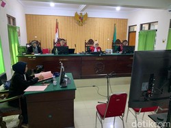 2 Polisi di Madiun yang Edarkan Sabu Dituntut 4 Tahun 6 Bulan Bui