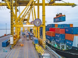 Tok! Pelindo Rombak Direksi Subholding Peti Kemas