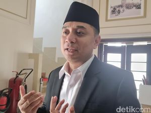 Walkot Eri Perintahkan 1.000 Aset Pemkot yang Ditempati Tanpa Izin Dibongkar Walkot Eri Perintahkan 1.000 Aset Pemkot yang Ditempati Tanpa Izin Dibongkar