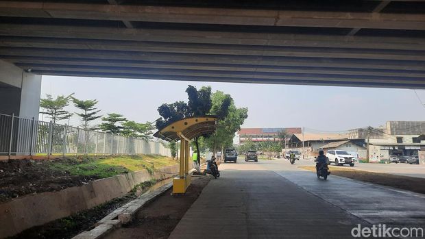 Akses transportasi menjadi salah satu bagian rencana renovasi Jakarta Internasional Stadium (JIS) agar penuhi syarat gelar Piala Dunia U-17. Begini kondisinya. (Annisa AR/detikcom)