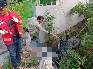 Emak-emak di Mojokerto Tewas Usai Motornya Oleng Nyemplung Parit Emak-emak di Mojokerto Tewas Usai Motornya Oleng Nyemplung Parit
