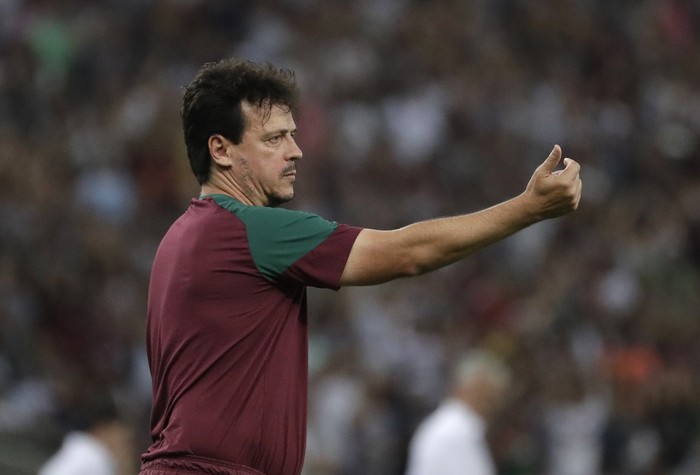 Coach Fernando Diniz of Brazil's Fluminense gives instructions to his players during a Copa Libertadores Group D soccer match against Peru's Sporting Cristal at Maracana stadium in Rio de Janeiro, Brazil, Tuesday, June 27, 2023. (AP Photo/Bruna Prado)