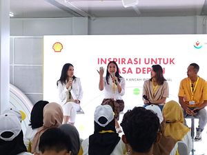 Sebut NTB Unik, Happy Salma Tertarik Buat Film Tentang Mandalika