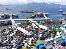 Warga Diminta Lewat Jalur Selatan Hindari Macet Antrean Pelabuhan Ketapang
