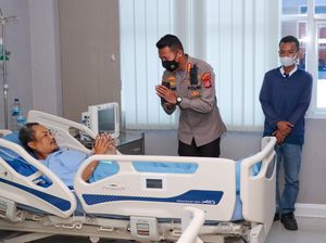 Kapolres Tangerang Jenguk Korban Rekoset, Pastikan Dapat Layanan Medis Terbaik Kapolres Tangerang Jenguk Korban Rekoset, Pastikan Dapat Layanan Medis Terbaik