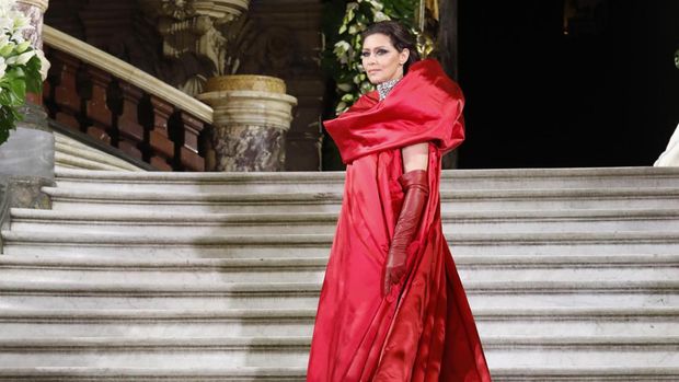 Kebangkitan Maria Callas di Koleksi Stephane Rolland Haute Couture