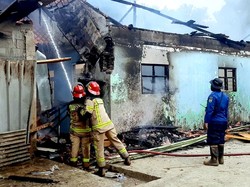 Tragedi 8 Santri Terbakar Lelehkan Tangis Damkar Karawang