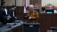 Sidang Putusan Kiagus Emil dan Solihah Ditunda