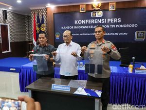 5 Orang Sindikat Penjualan Ginjal Internasional Diamankan di Ponorogo 5 Orang Sindikat Penjualan Ginjal Internasional Diamankan di Ponorogo