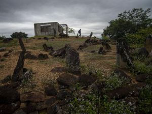 Sedih, Situs Menhir Simawang di Tanah Datar Terbengkalai