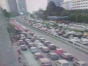 Titik-titik Macet di Jalan Tol dan Arteri Jakarta Rabu Sore