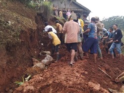 Nyawa Amas Melayang Saat Gali Fondasi di Ciamis