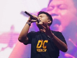 Chord Wirang - Denny Caknan Beserta Lirik dan Makna Lagunya