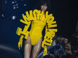 Baju Renang Couture di Tangan Viktor & Rolf, Calon Jadi Meme Kocak