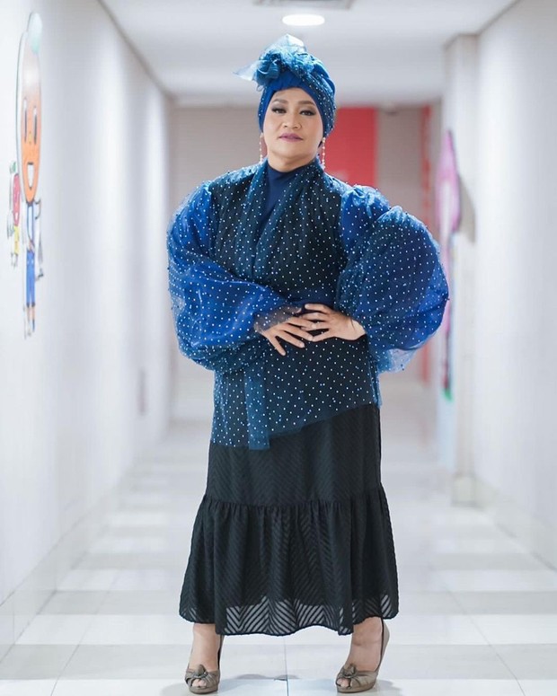 Kabar terbaru Tike Priatnakusumah, bintang Extravaganza/Foto: Instagram.com/@tikeprie Kabar terbaru Tike Priatnakusumah, bintang Extravaganza/Foto: Instagram.com/@tikeprie