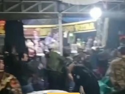 Ribut-ribut Warga Bekasi gegara Senggolan Saat Joget di Acara Nikahan