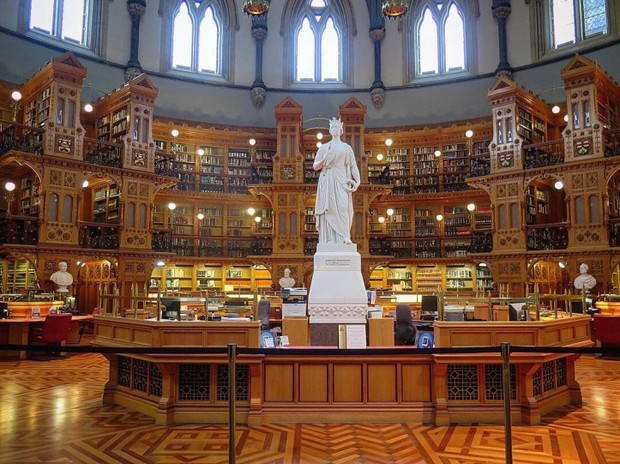 Library of parliament/ Foto: Pinterest.com/ The Critiquing Chemist Library of parliament